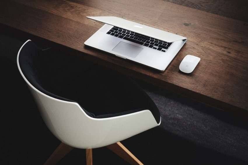 Improving online training completion rates