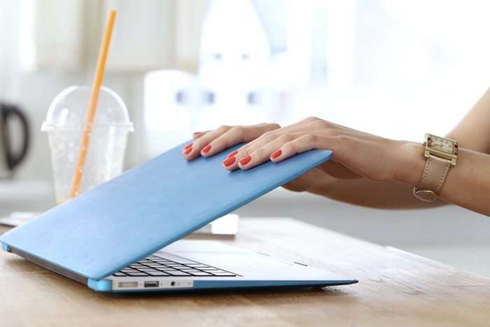Put technology on hold for effective communication in the workplace